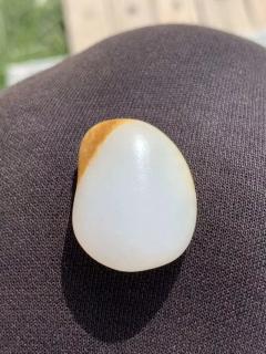 和田玉白玉值钱吗,和田玉中的青白玉值钱吗?