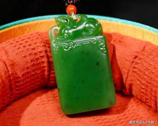 老料与老坑!碧玉籽料和俄碧山料的顶级和田玉!